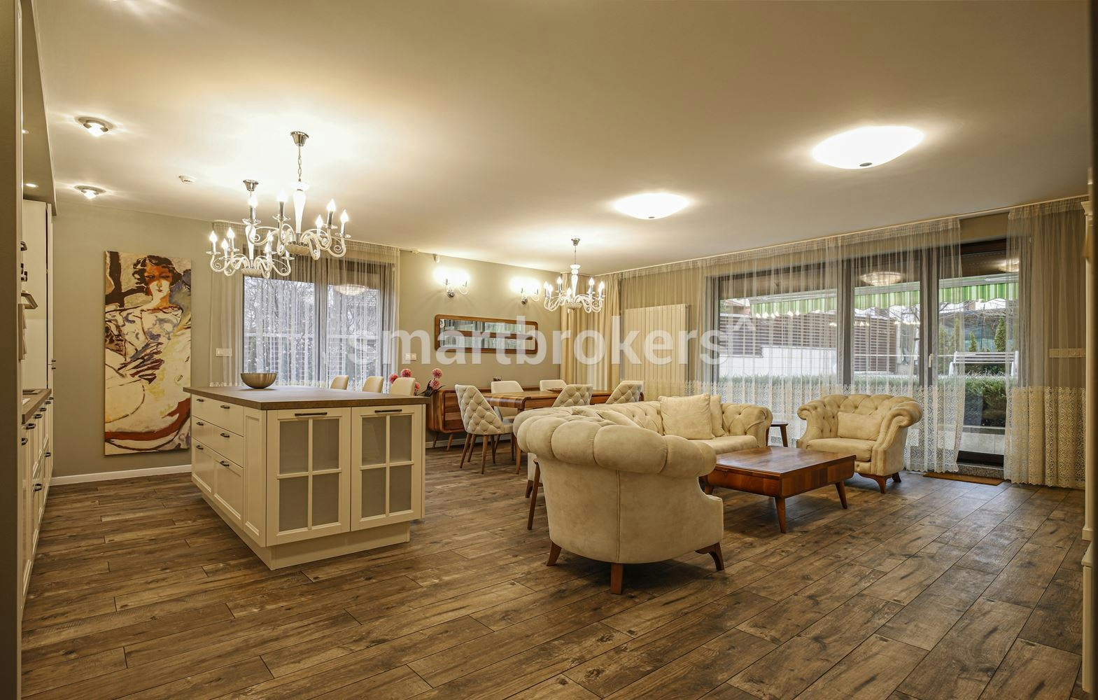 Three-bedroom apartment for rent in a gated complex in Simeonovo ​
