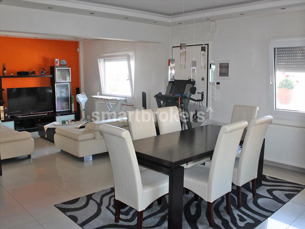Well-furnished house on two floors in the area of Katerini (Olympic Riviera)